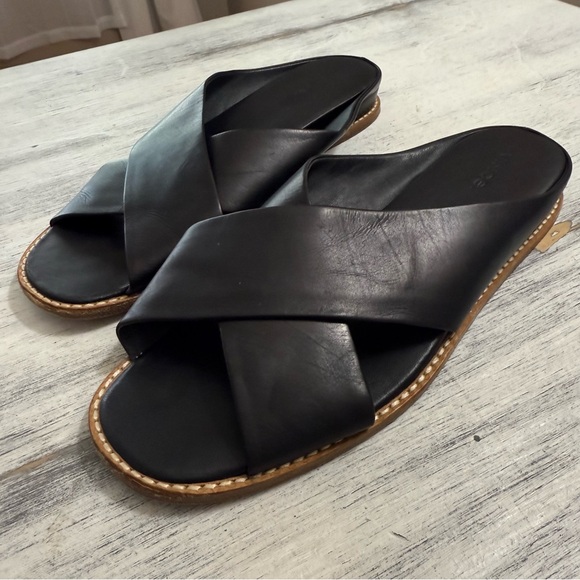 Vince Fairley Leather Slide Sandals size 9.5M - Picture 2 of 9